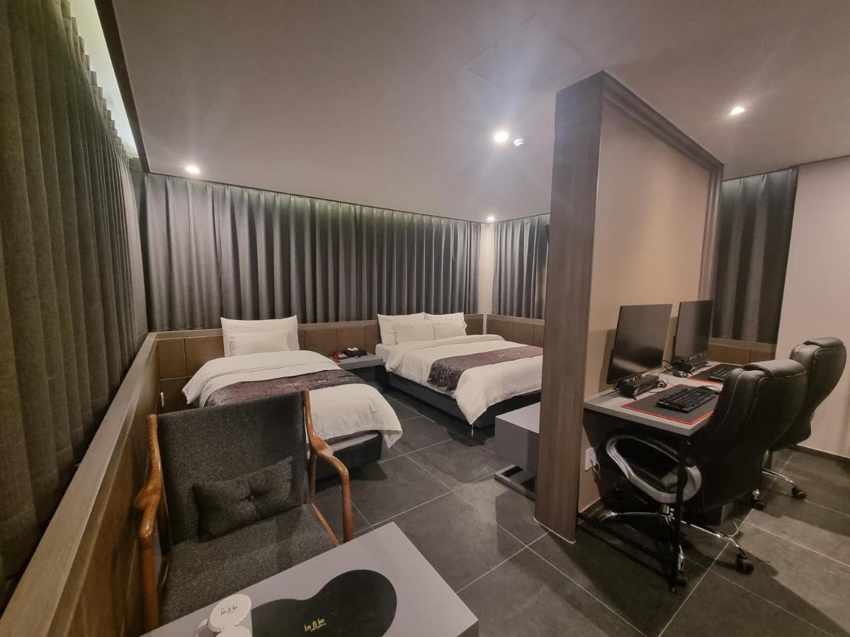 Yeoubi Hotel Jinju Esterno foto